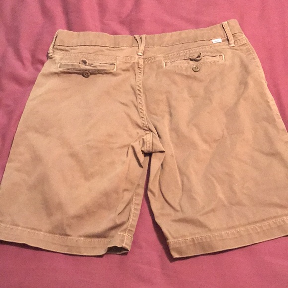 Levi’s brand Women’s Sz 8 Distressed Shorts - Picture 5 of 12